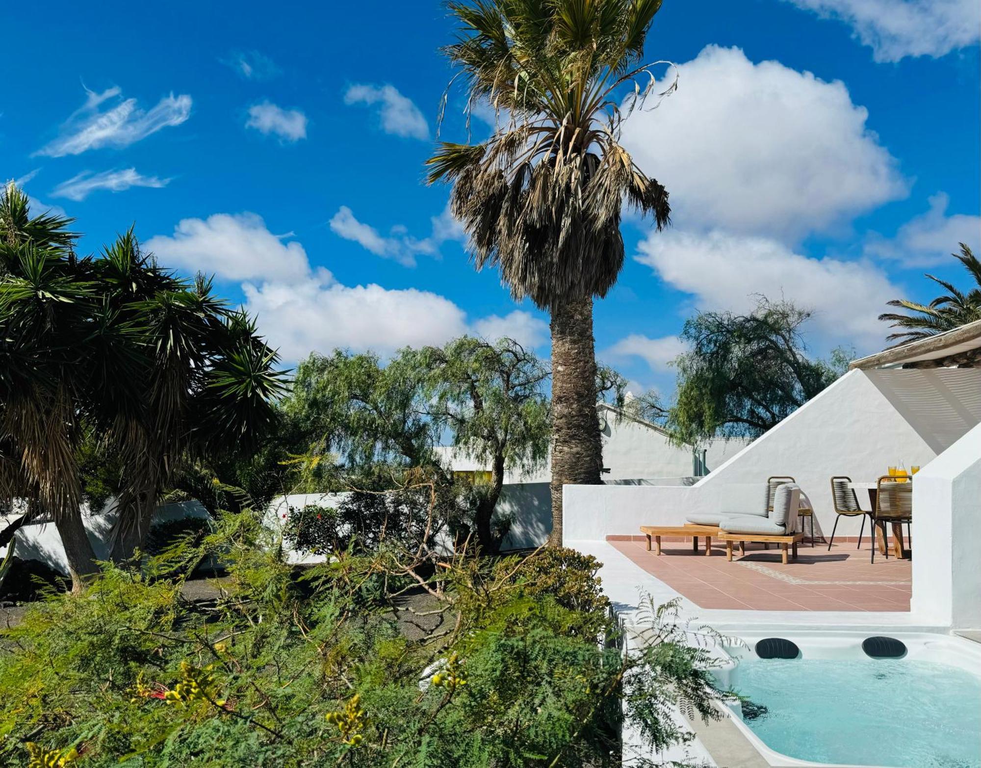 Canaryislandshost L Las Palmeras Nazaret Exterior photo